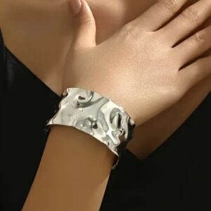 Boho-Chic Stainless Steel Hammered Cuff Bracelet - 201 Metal